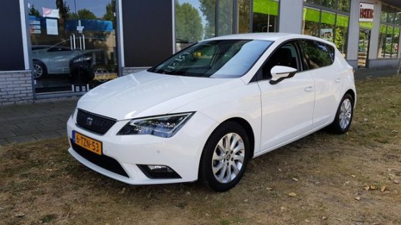 Seat Leon - 1.6 TDI Limited Edition II LED LEDER STOEL VERW 1E EIGENAAR V.A €184, - P/M - 1