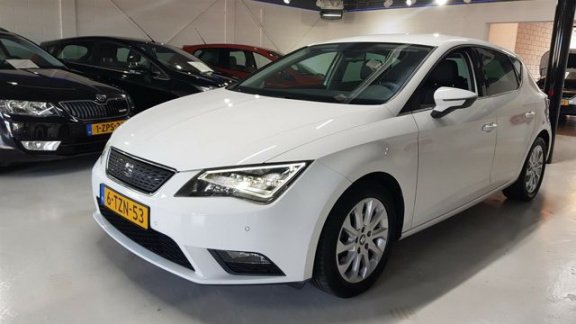 Seat Leon - 1.6 TDI Limited Edition II LED LEDER STOEL VERW 1E EIGENAAR V.A €184, - P/M - 1