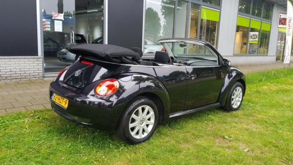 Volkswagen New Beetle Cabriolet - 1.6 Highline NAP NL AUTO AIRCO CRUISE - 1