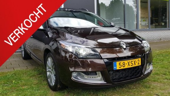 Renault Mégane Estate - 1.5 dCi GT-Line LEDER PANO CAMERA BI-XENON LED KEY LESS PDC - 1