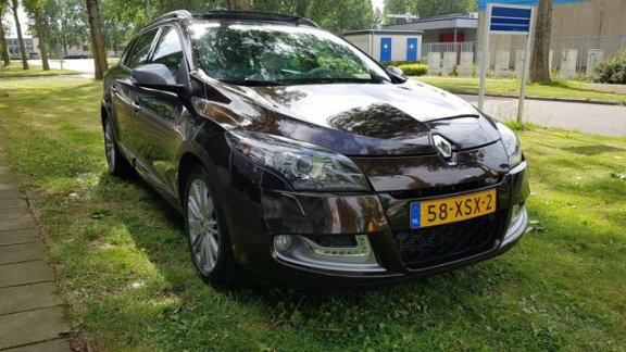 Renault Mégane Estate - 1.5 dCi GT-Line LEDER PANO CAMERA BI-XENON LED KEY LESS PDC - 1