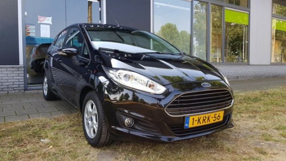 Ford Fiesta - 1.6 TDCi Titanium NAP NAVI KEYLESS LED CRUISE USB 1E EIGENAAR - 1