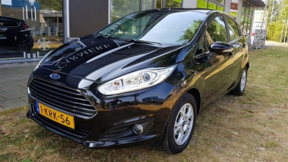 Ford Fiesta - 1.6 TDCi Titanium NAP NAVI KEYLESS LED CRUISE USB 1E EIGENAAR - 1