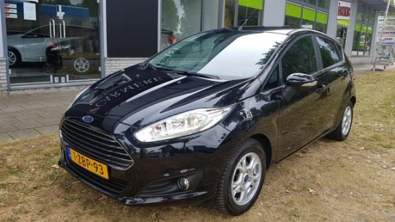 Ford Fiesta - 1.6 TDCi Titanium+ LEDER CAMERA LED STOEL VERW NA VI USB NAP - 1