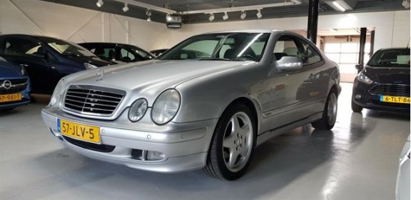 Mercedes-Benz CLK-klasse Coupé - 200 Elegance AUT APK 04-19 CRUISE AIRCO ELEKTRISCH E STOELEN - 1