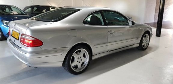 Mercedes-Benz CLK-klasse Coupé - 200 Elegance AUT APK 04-19 CRUISE AIRCO ELEKTRISCH E STOELEN - 1