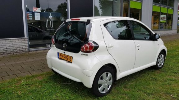 Toyota Aygo - 1.0-12V Comfort Navigator NAP DEALER OH AIRCO APK 07-19 - 1