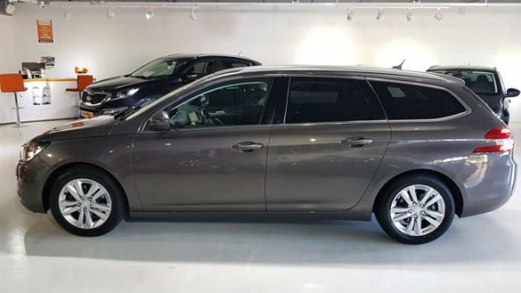 Peugeot 308 SW - 1.6 BlueHDI Executive LED PANO NAVI NAP 1E EIGENA AR PDC - 1