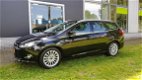 Ford Focus Wagon - 1.6 TDCi Titanium NAP NAVI KEYLESS TREKHAAK BLUETO OTH PDC CRUISE USB - 1 - Thumbnail