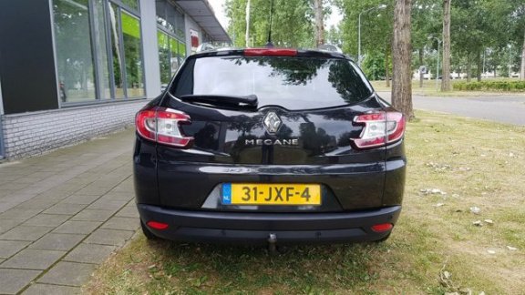 Renault Mégane Estate - 1.6 Dynamique NAVI XENON PDC KEYLESS USB APK 04-19 NL AUTO - 1