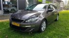 Peugeot 308 SW - 1.6 BlueHDI Executive LEDER PANO NAVO STOEL VERW 1E EIGENAAR - 1 - Thumbnail