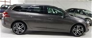 Peugeot 308 SW - 1.2 e-THP Première LED KEYLESS PANO 1E EIGENAAR NA VI USB V.A €231, - P/M - 1 - Thumbnail