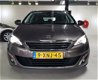 Peugeot 308 SW - 1.2 e-THP Première LED KEYLESS PANO 1E EIGENAAR NA VI USB V.A €231, - P/M - 1 - Thumbnail