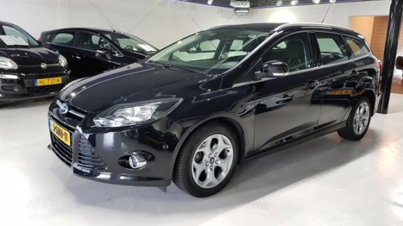 Ford Focus Wagon - 1.6 TDCI ECOnetic Titanium NAVI BLUETOOTH USB PDC 6-BAK - 1