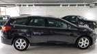 Ford Focus Wagon - 1.6 TDCI ECOnetic Titanium NAVI NWE RIEM USB PDC T REKHAAK - 1 - Thumbnail