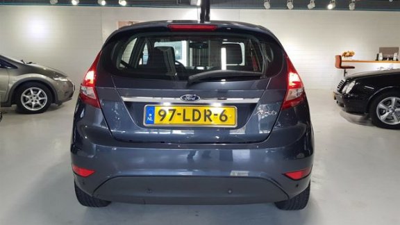 Ford Fiesta - 1.25 Titanium NWE DRIEM NAP CRUISE PARKEERSENSOREN - 1