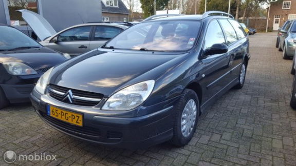 Citroën C5 - I 2.0-16V Différence 2/Airco/Trekhaak/apk - 1