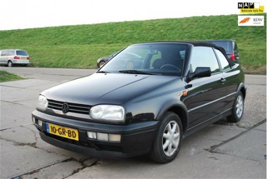 Volkswagen Golf Cabriolet - 1.8 Avantgarde // Nieuwe APK // - 1