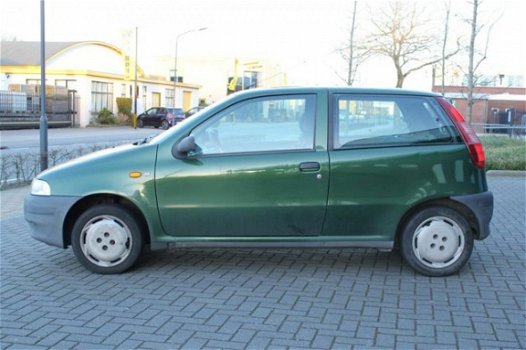 Fiat Punto - 1.1 55 Young 1 Jaar APK - 1