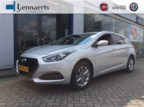 Hyundai i40 Wagon - 1.7 CRDi Essence (clima, navi) - 1