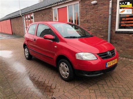 Volkswagen Fox - 1.2 Trendline 2e EIG/ NAP/ APK/ DEALER ONDERHOUD/ RADIO/ MP3/ ZEER NETTE AUTO - 1