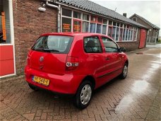 Volkswagen Fox - 1.2 Trendline 2e EIG/ NAP/ APK/ DEALER ONDERHOUD/ RADIO/ MP3/ ZEER NETTE AUTO