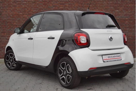 Smart Forfour - 1.0 Prime Rijklaarprijs - Stoelverwarming - 6 Maanden Bovag Garantie - 1