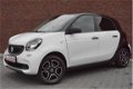 Smart Forfour - 1.0 Prime Rijklaarprijs - Stoelverwarming - 6 Maanden Bovag Garantie - 1 - Thumbnail