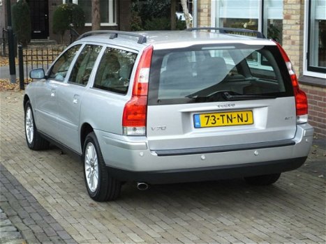 Volvo V70 - 2.0T Edition II Leder/PDC/Deal. ond./133DKM - 1