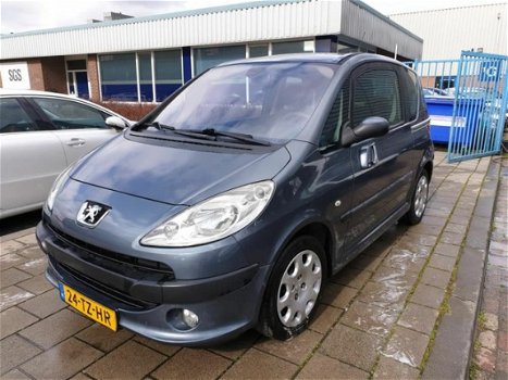 Peugeot 1007 - 1.6-16V Gentry Automaat airco - 1