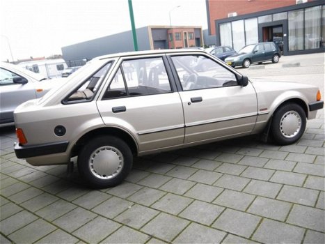 Ford Escort - 1.1 Laser 41.000 km / CONCOURS STAAT - 1