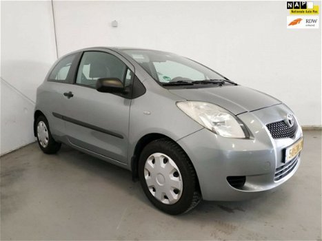 Toyota Yaris - 1.3 VVTi Terra - 1