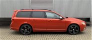 Volvo V70 - 2.5T Turbo R-Design Xenon/Leder/Boekjes Complete uitvoering 232PK Turbo - 1 - Thumbnail