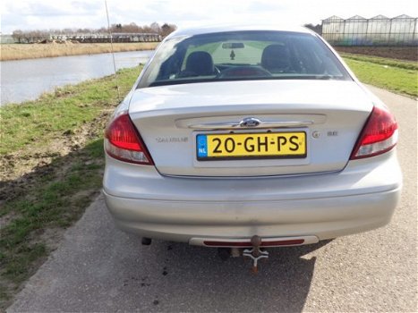 Ford Taurus - 3.0-24V V6 SE - 1