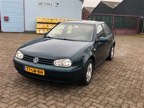 Volkswagen Golf - 1.9 TDI Highline - 1