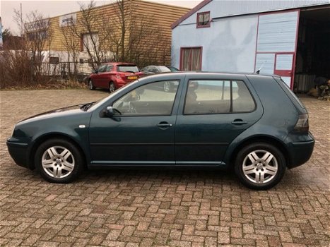 Volkswagen Golf - 1.9 TDI Highline - 1