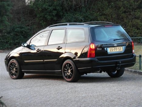 Ford Focus Wagon - 1.6-16V Futura 2e eigenaar/NAP/AiRCO/LEER/SUPER NETTE - 1