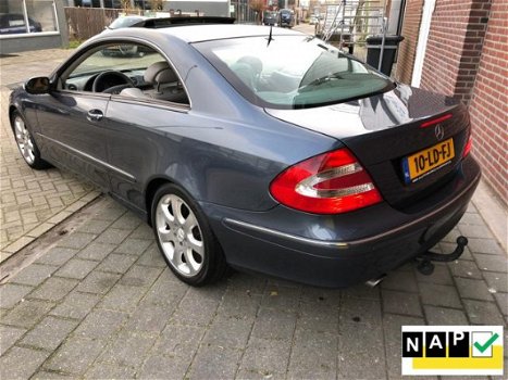 Mercedes-Benz CLK-Klasse - 240 Elegance SchDak Leder Navi PDC - 1