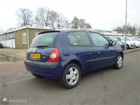 Renault Clio - II 1.2-16V Authentique Basis - 1