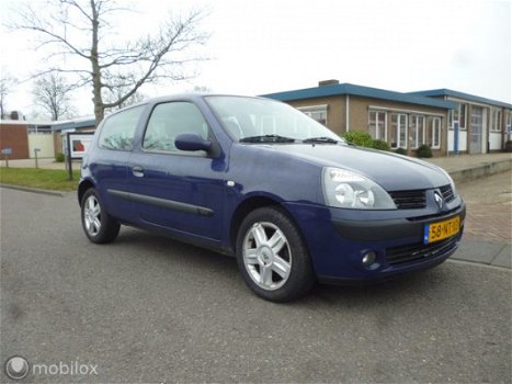 Renault Clio - II 1.2-16V Authentique Basis - 1