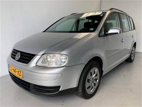 Volkswagen Touran - 1.6-16V FSI Airco Trekhaak Cruise control - 1