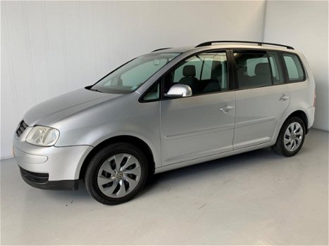 Volkswagen Touran - 1.6-16V FSI Airco Trekhaak Cruise control - 1