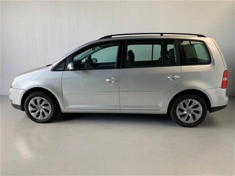 Volkswagen Touran - 1.6-16V FSI Airco Trekhaak Cruise control - 1