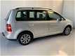 Volkswagen Touran - 1.6-16V FSI Airco Trekhaak Cruise control - 1 - Thumbnail