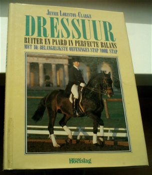 Dressuur. Ruiter en paard in perfecte balans(9038400667). - 1