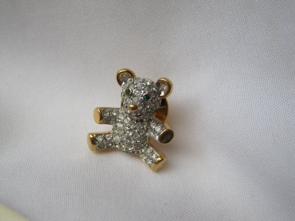 Broche steek pin Swarovski kristal kleine beer 1.8x1.7 cm - nr. 1