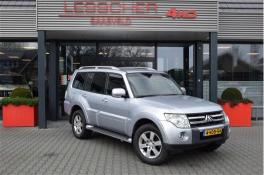 Mitsubishi Pajero - 3.2 DID 5DRS A/T VAN - 1