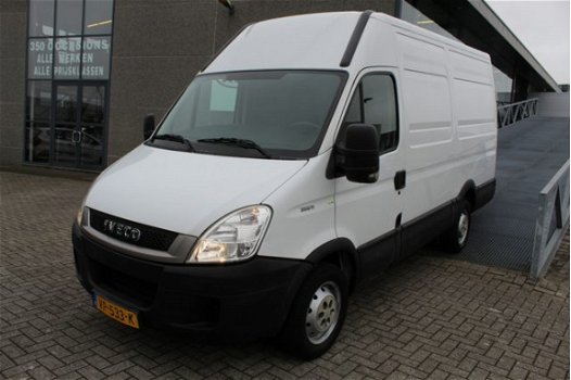 Iveco Daily - 35 S 11V 330 H2 Climate controle/Cruise controle/Elektr. pakket - 1