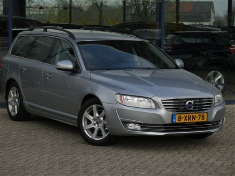 Volvo V70 - 1.6 D2 NORDIC | NAVI | LEDER | STANDKACHEL | TREKHAAK - 1