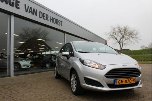 Ford Fiesta - 1.0 Style 5 deurs Airco, navigatie, Cruise control - 1